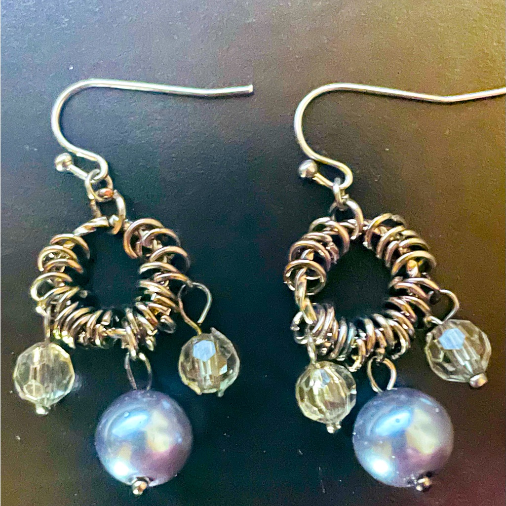 Simply Vera Vera Wang Gun Metal Gray Pearl And Crystal Earrings, Nwt